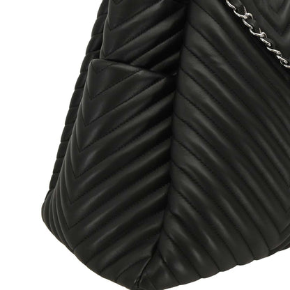 Chanel 2016-2017 Black Lambskin Chevron Drawstring Shoulder Bag