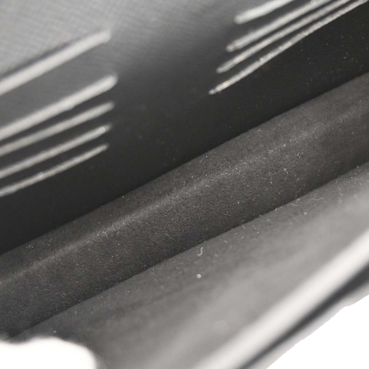 Louis Vuitton 2017 Black Epi Pochette Thames Clutch Bag M42742