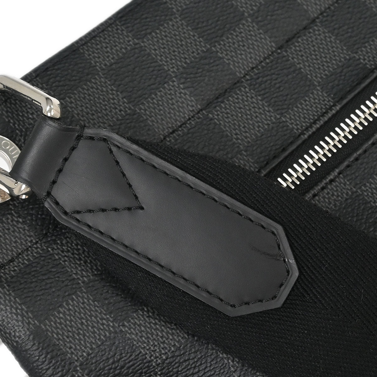 Louis Vuitton 2016 Damier Graphite Hunter Shoulder Bag N41656