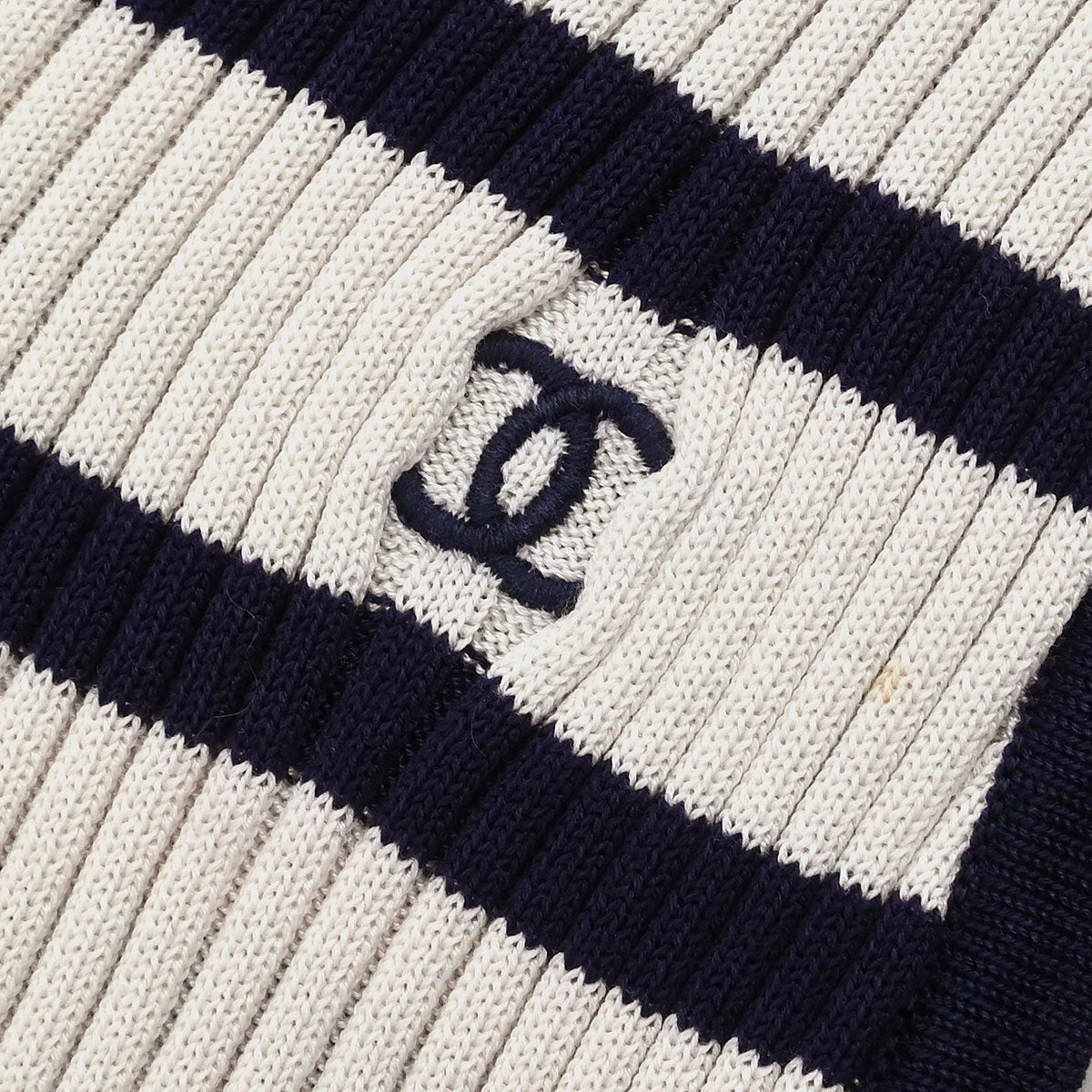 Chanel Sleeveless Tank Top White #40