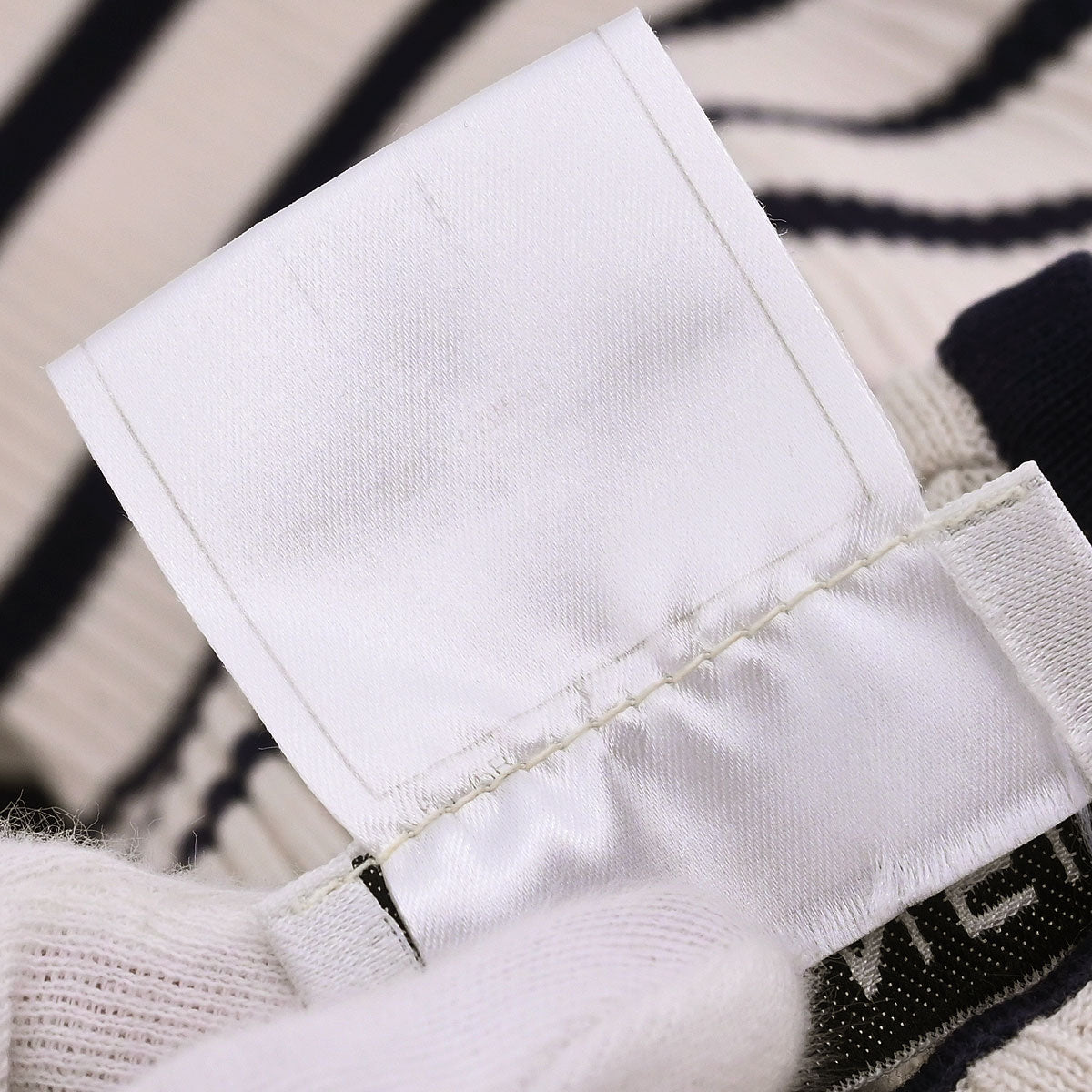 Chanel Sleeveless Tank Top White #40