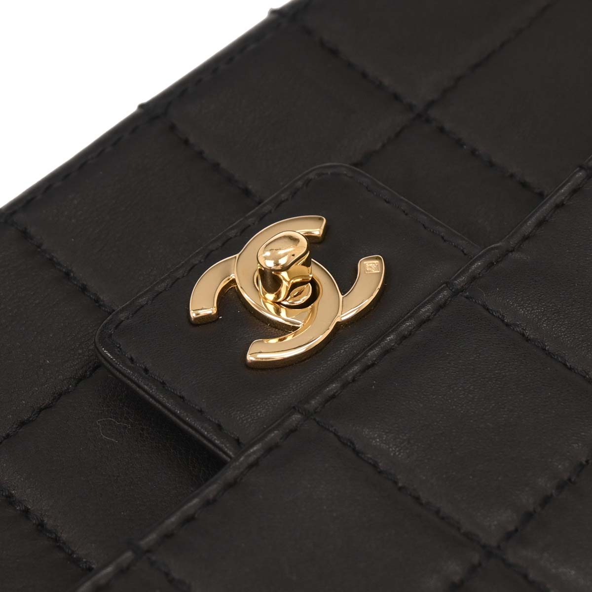 Chanel 2002-2003 Black Lambskin Choco Bar Shoulder Bag