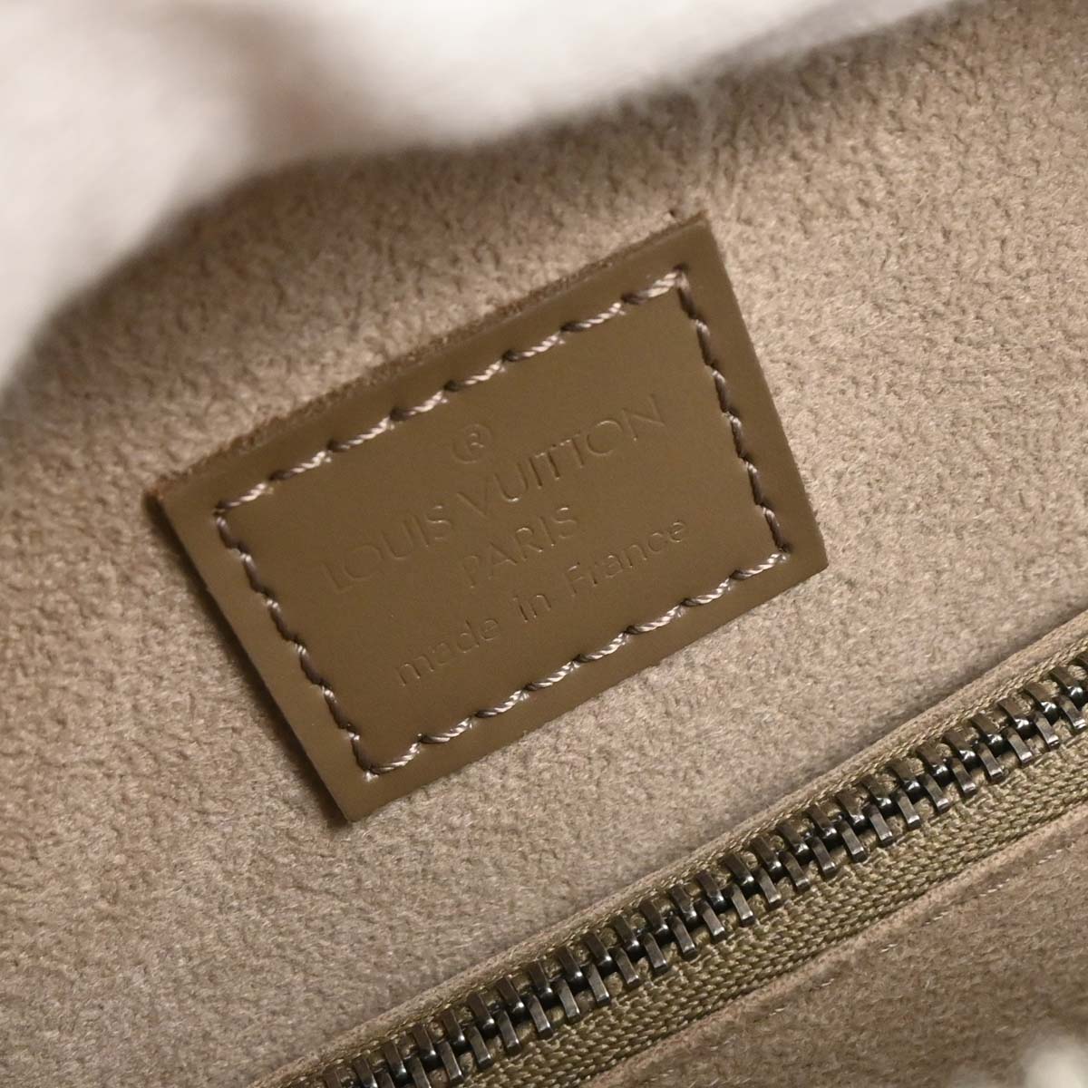 Louis Vuitton Brown Epi Pont Neuf Handbag M5205C