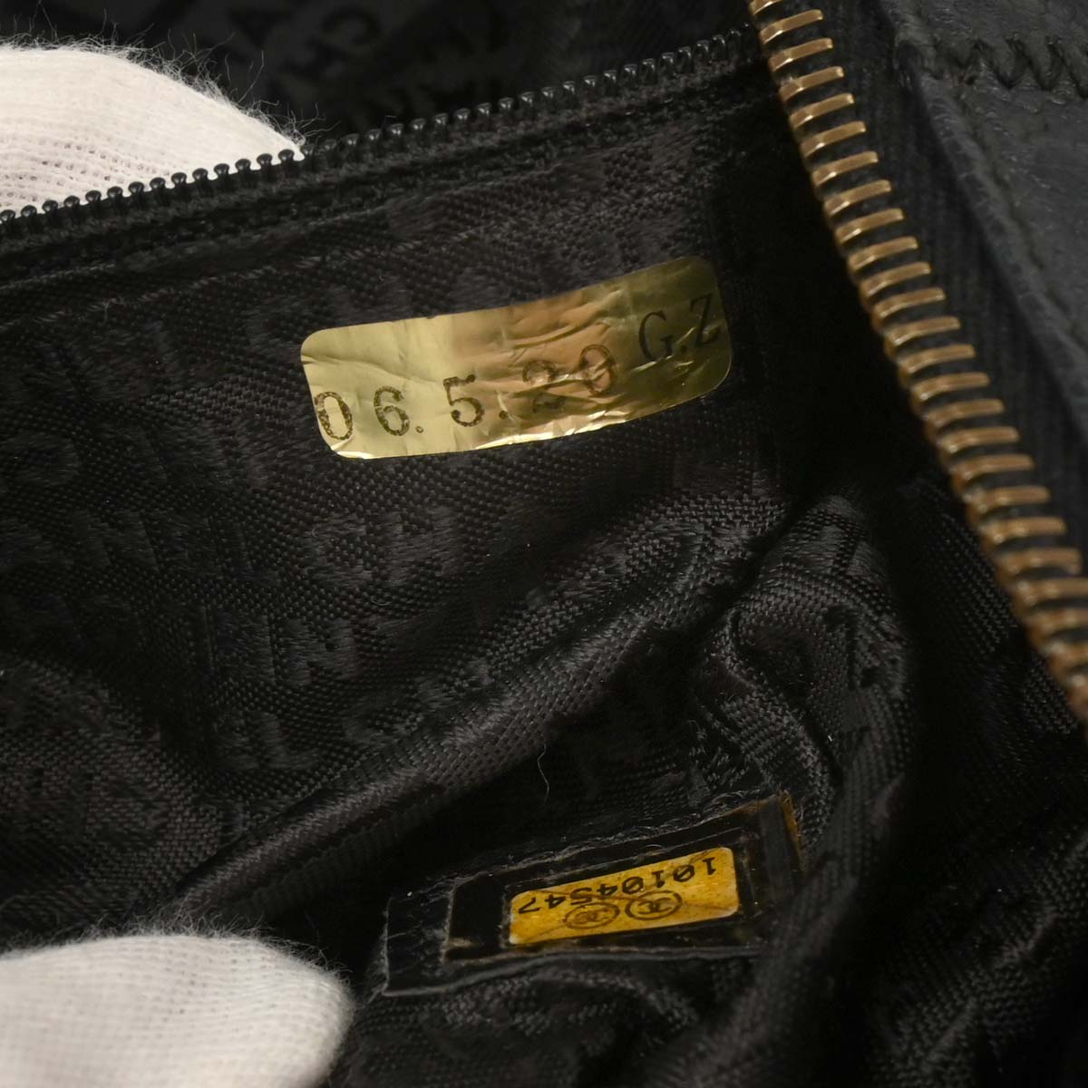 Chanel 2005-2006 Black Caviar Choco Bar Handbag