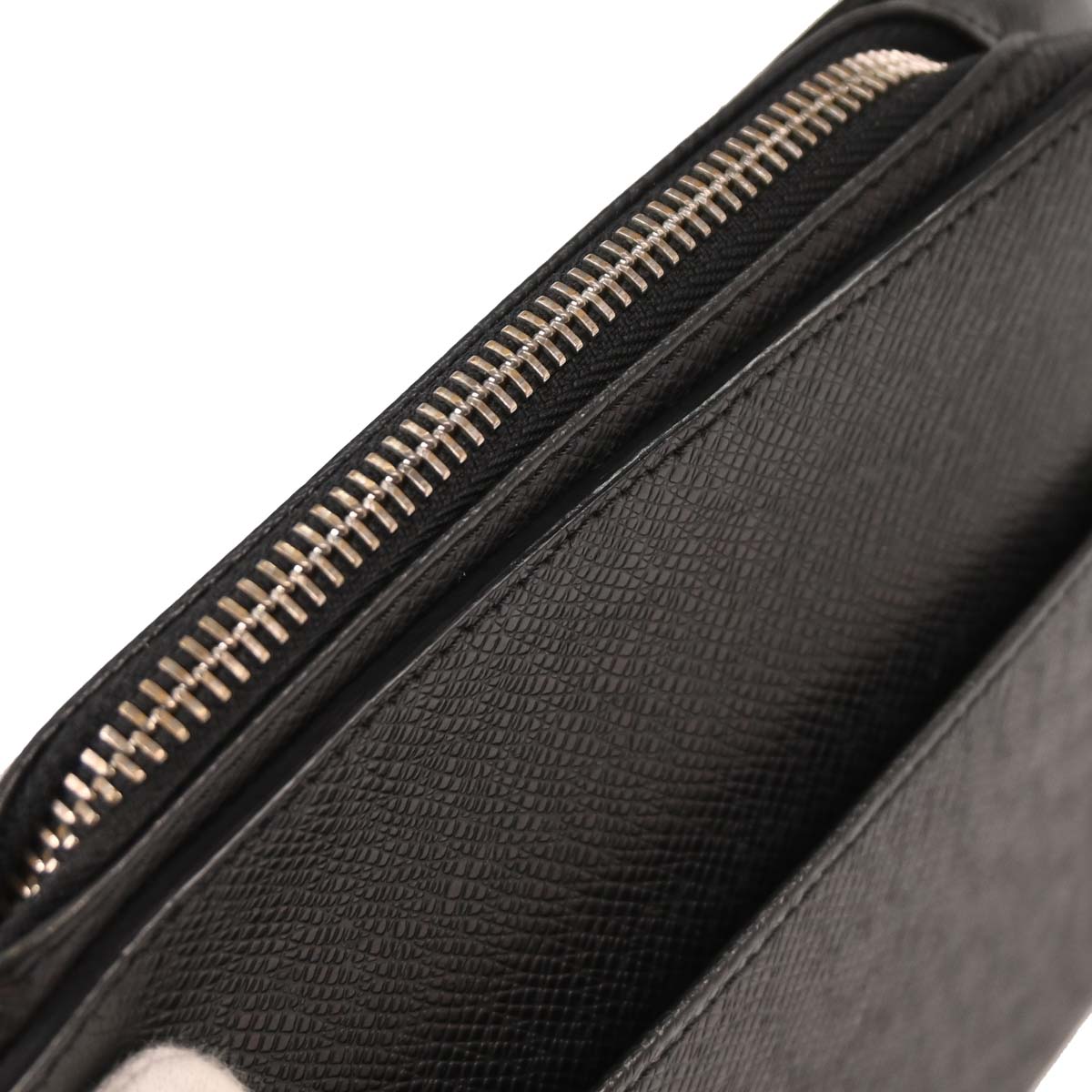 Louis Vuitton Black Taiga Baikal Clutch Handbag M30182