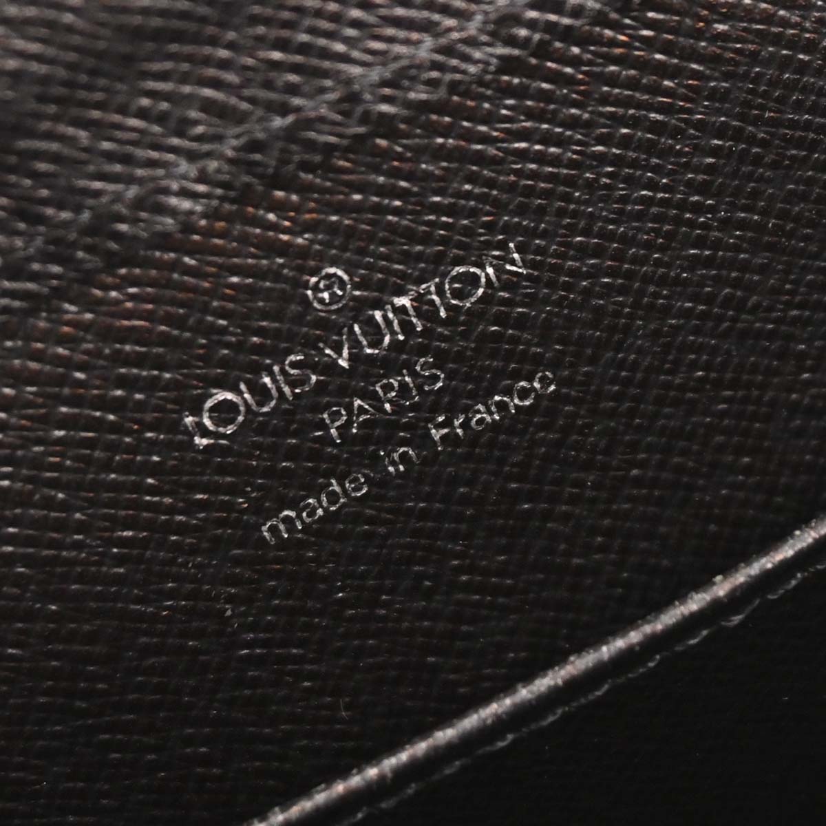 Louis Vuitton Black Taiga Baikal Clutch Handbag M30182