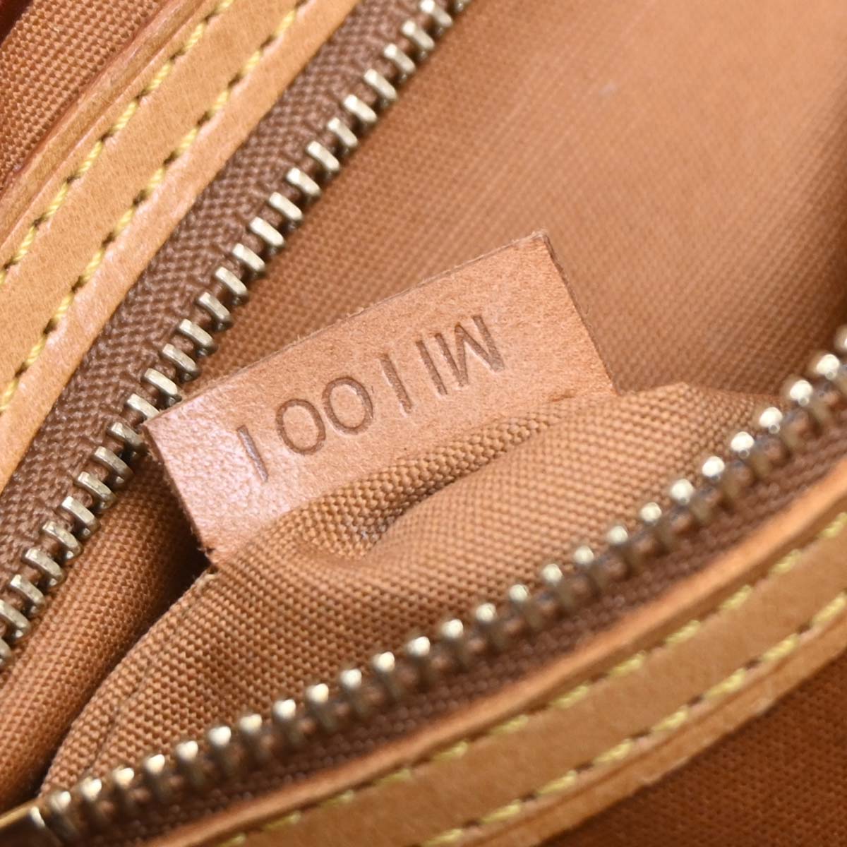 Louis Vuitton Bronze Vernis Reade PM Tote Handbag M91146