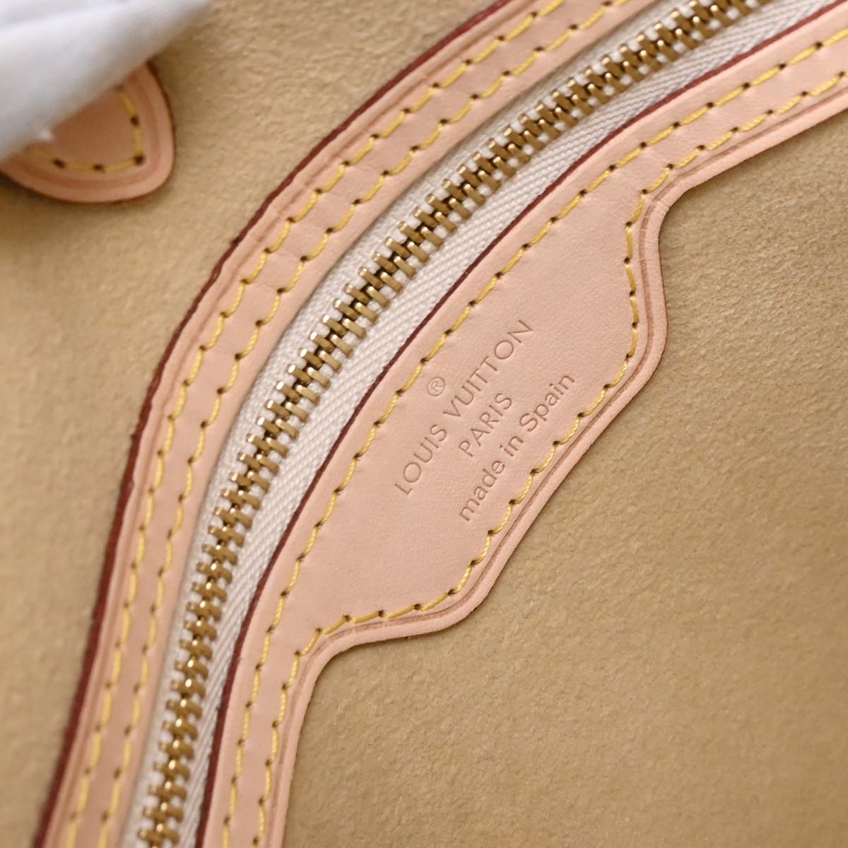 Louis Vuitton 2012 Damier Azur Hampstead PM Tote Handbag N51207