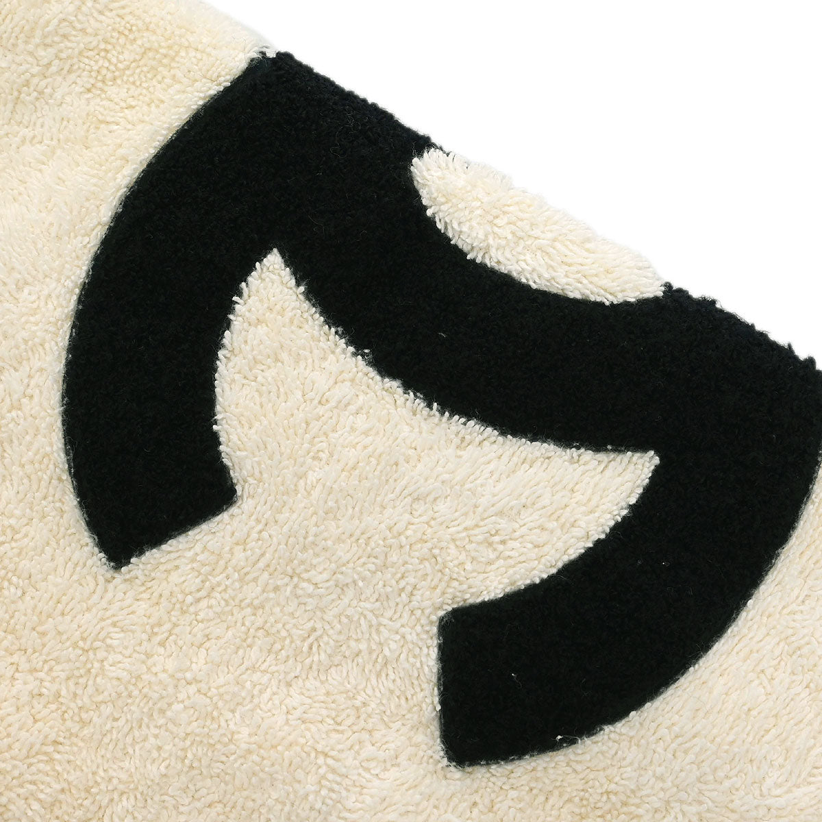 Chanel Sweater Off-white