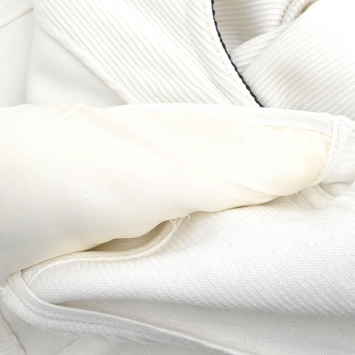Chanel Single Breasted Collarless Jacket White #44