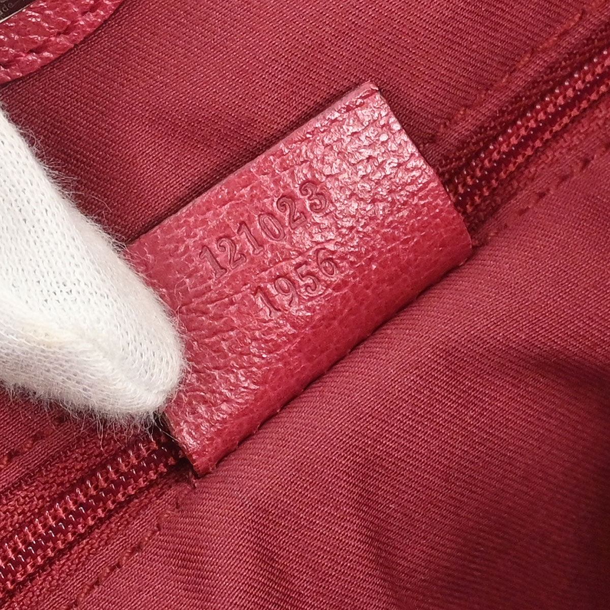 Gucci Beige Canvas GG Hobo Handbag