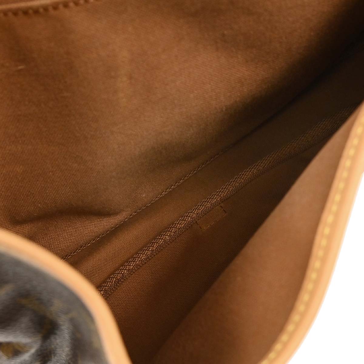Louis Vuitton Monogram Saumur 30 Messenger Shoulder Bag M42256
