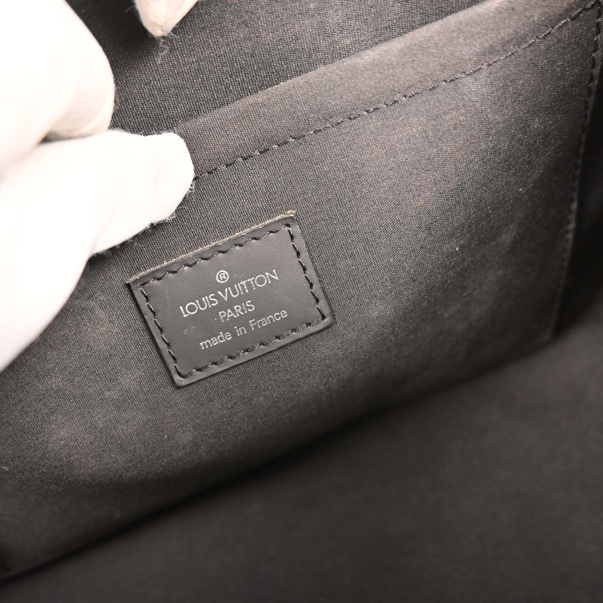 Louis Vuitton Black Epi Seguur MM Shoulder Bag M58862