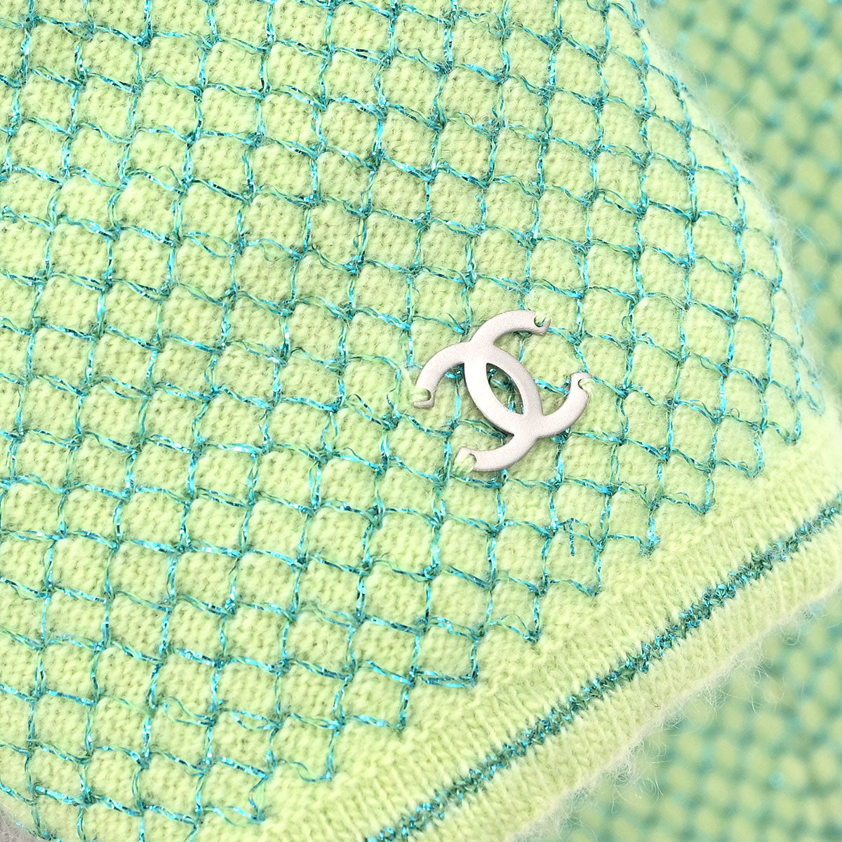 Chanel 2001 Ensemble Cardigan Short Sleeve Top Light Green #38