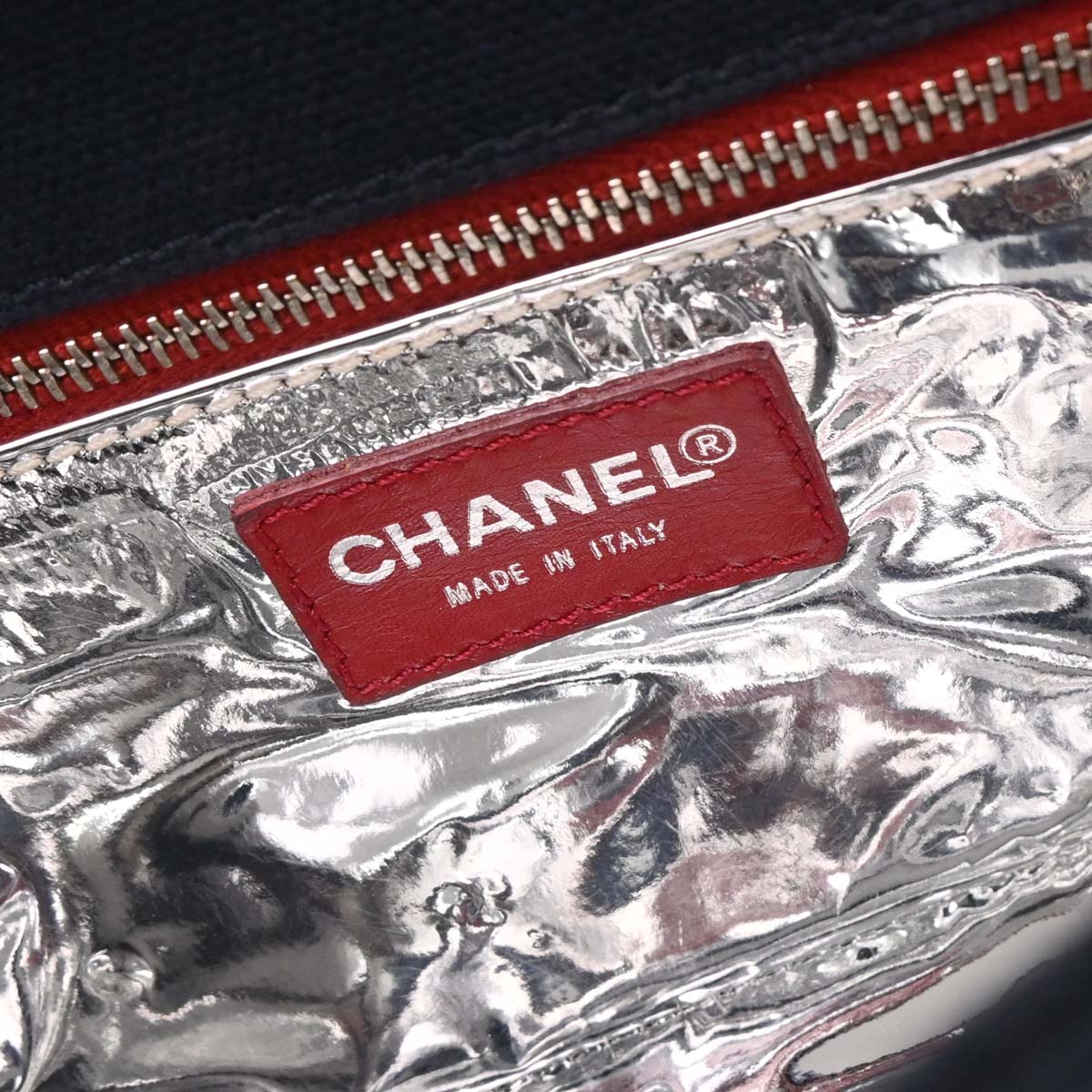 Chanel 2001-2003 Navy Silver Canvas No.5 Choco Bar Handbag