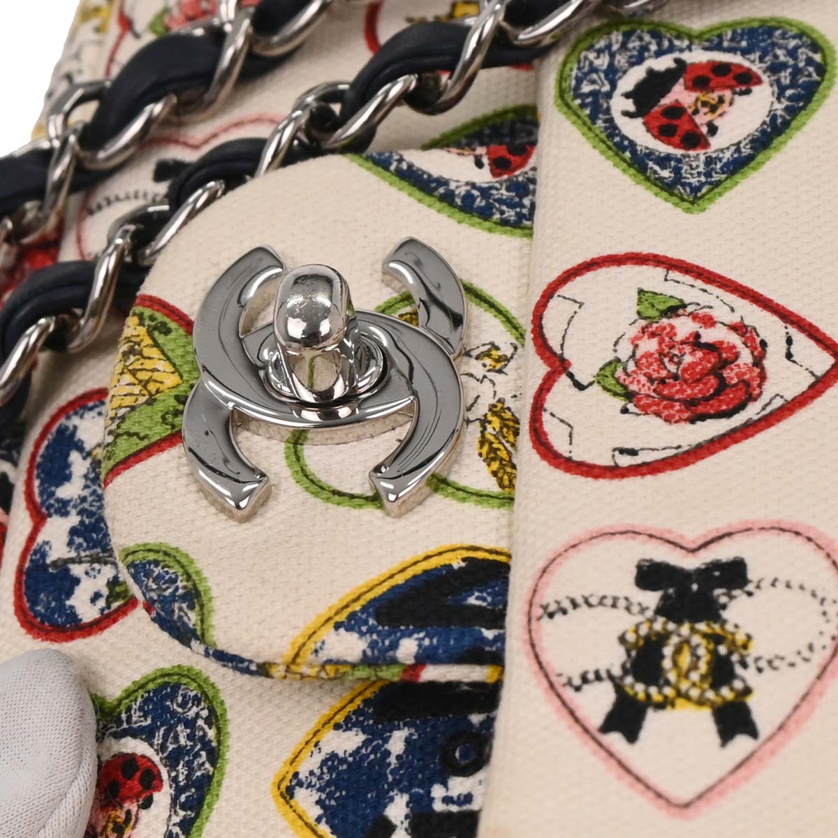 Chanel 2005-2006 White Canvas Valentine Chain Shoulder Bag