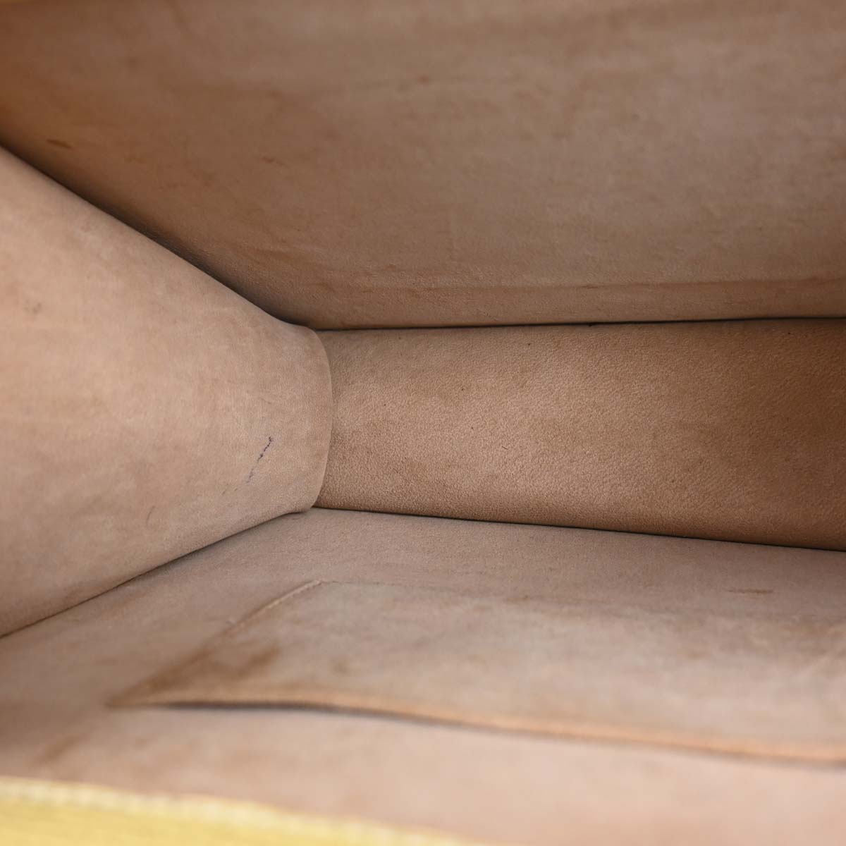 Loewe Beige Leather Handbag