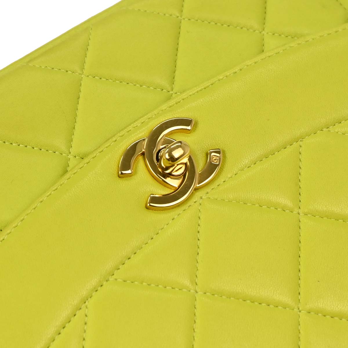 Chanel 1996-1997 Light Green Lambskin Medium Diana Shoulder Bag