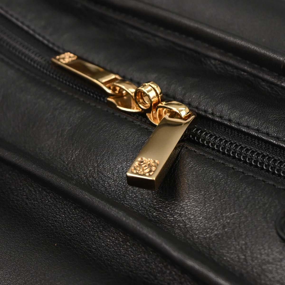 Loewe Black Leather Amazona 40 Handbag