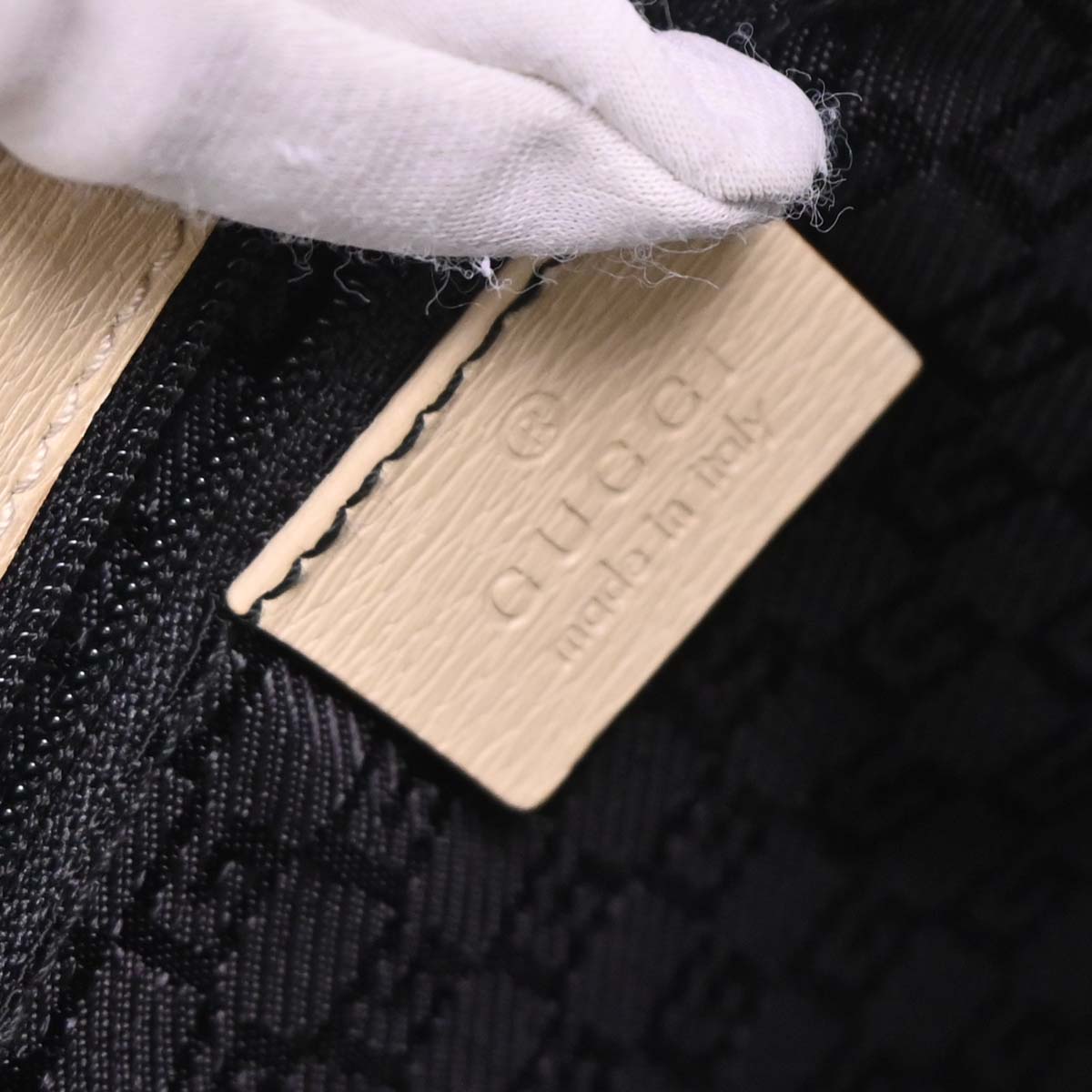 Gucci Off-white Jackie Handbag