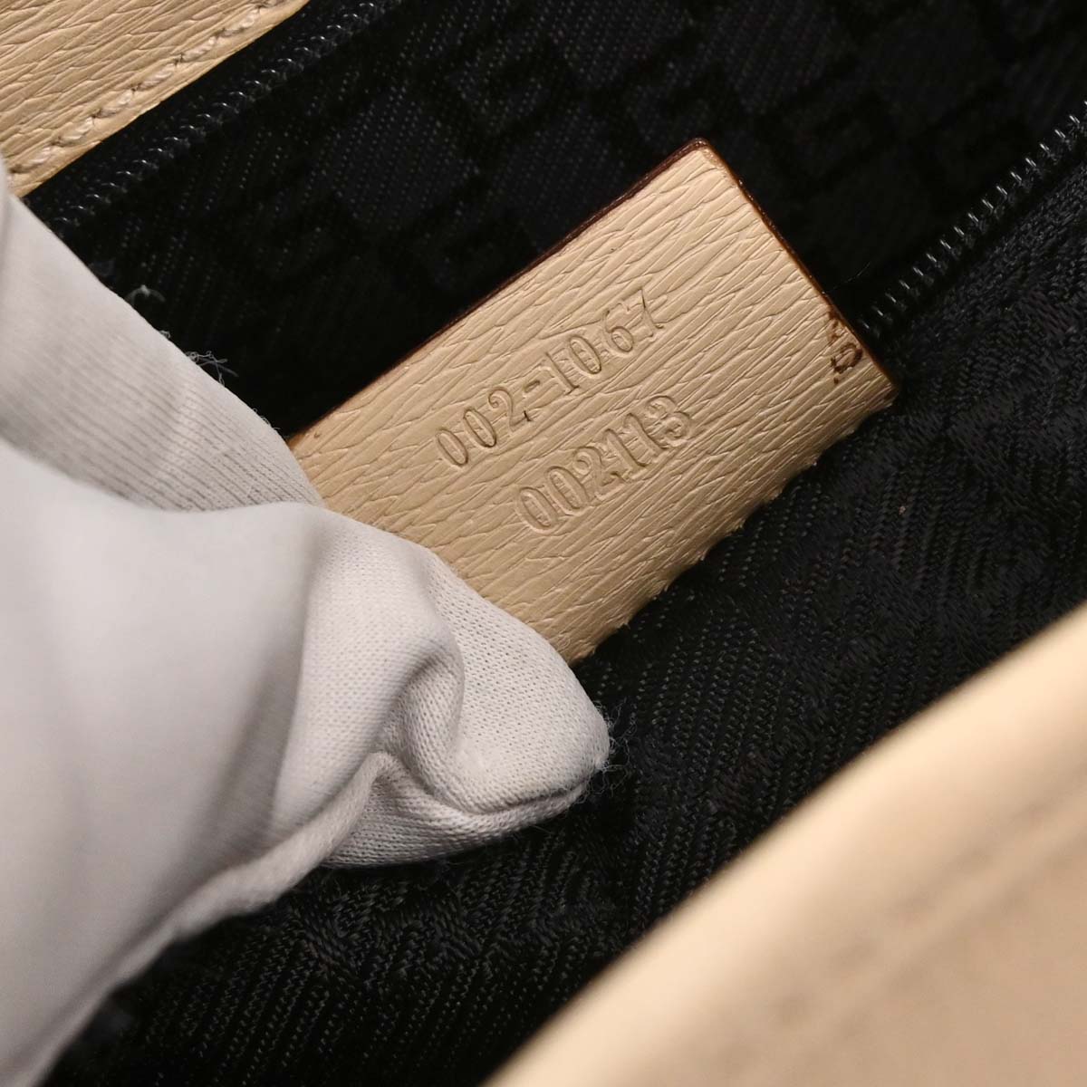 Gucci Off-white Jackie Handbag