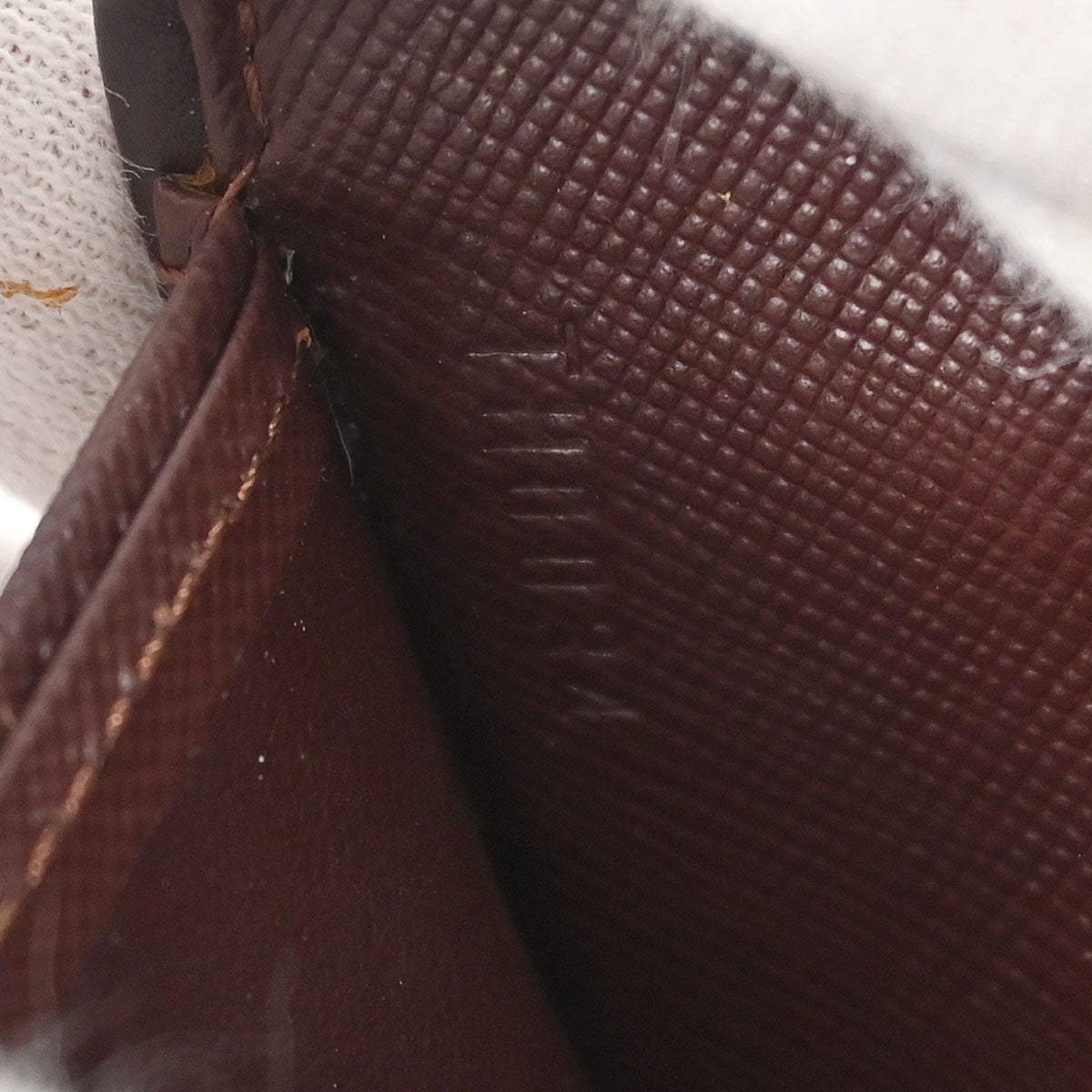 Louis Vuitton Monogram Porte Billets Cartes Credit Monnaie M92241