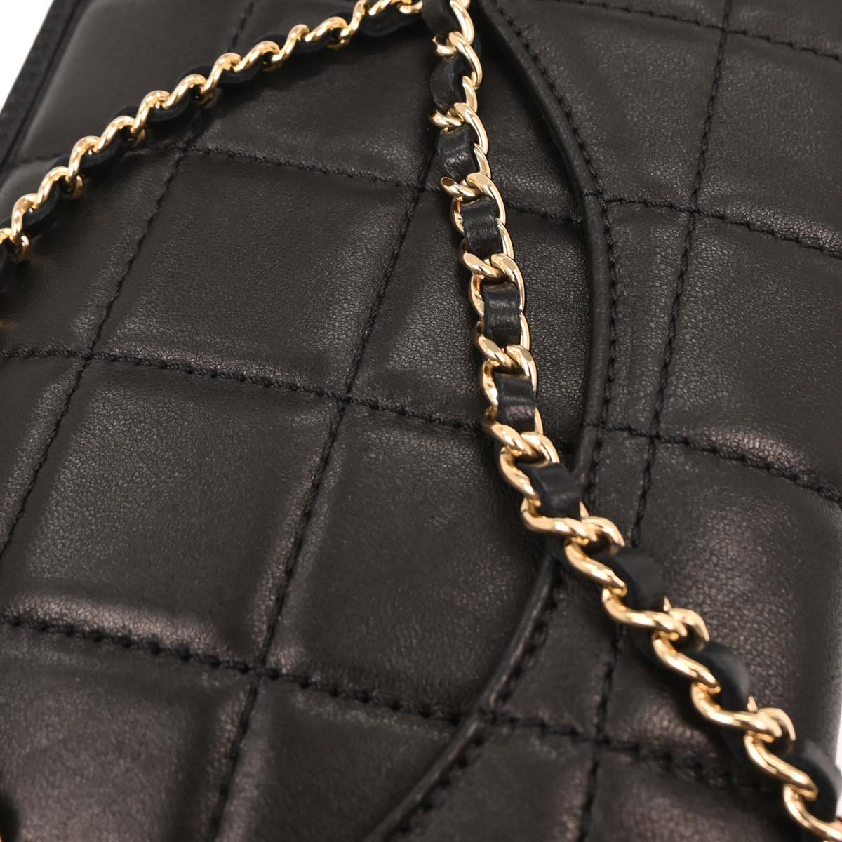 Chanel 2001-2003 Black Lambskin Choco Bar Chain Handbag