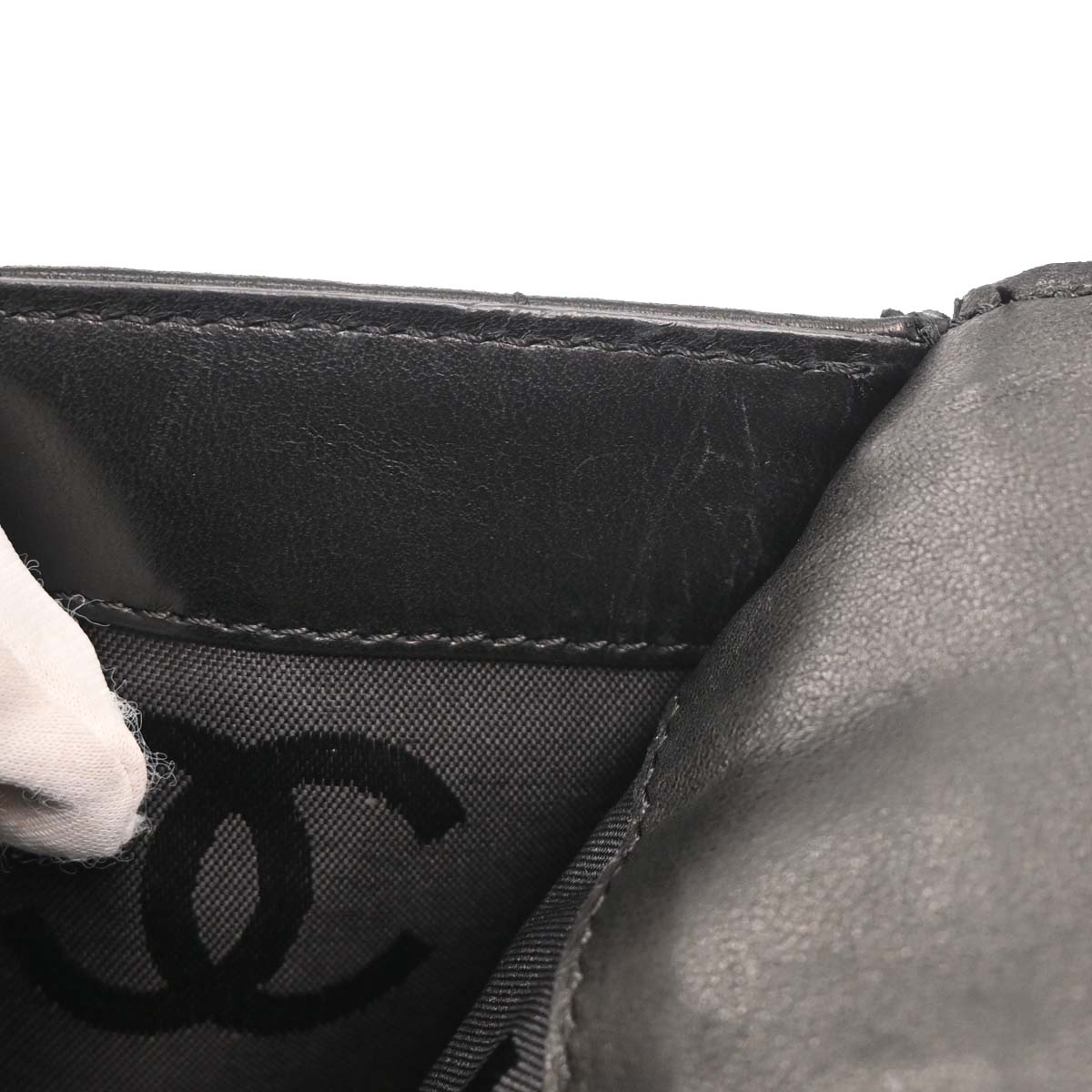 Chanel 2001-2003 Black Lambskin Choco Bar Chain Handbag