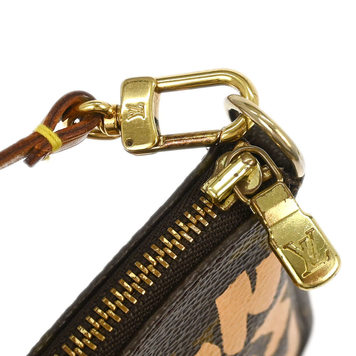 Louis Vuitton Beige Graffiti Pochette Accessoires Handbag M92193