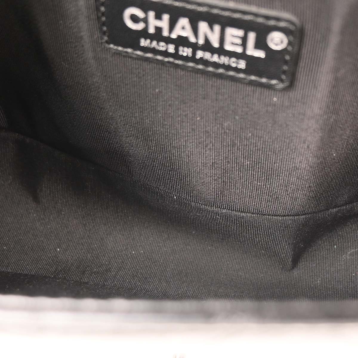 Boy Chanel 2017-2018 Black Calfskin Chevron Medium Shoulder Bag