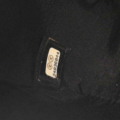 Boy Chanel 2017-2018 Black Calfskin Chevron Medium Shoulder Bag