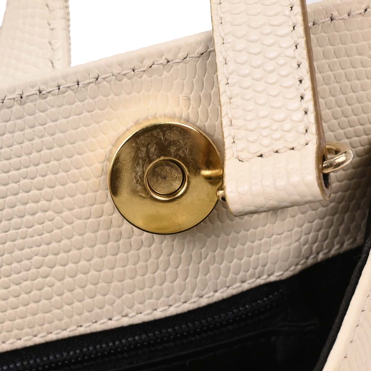 Salvatore Ferragamo * White LeaVara Bow 2way Shoulder Handbag
