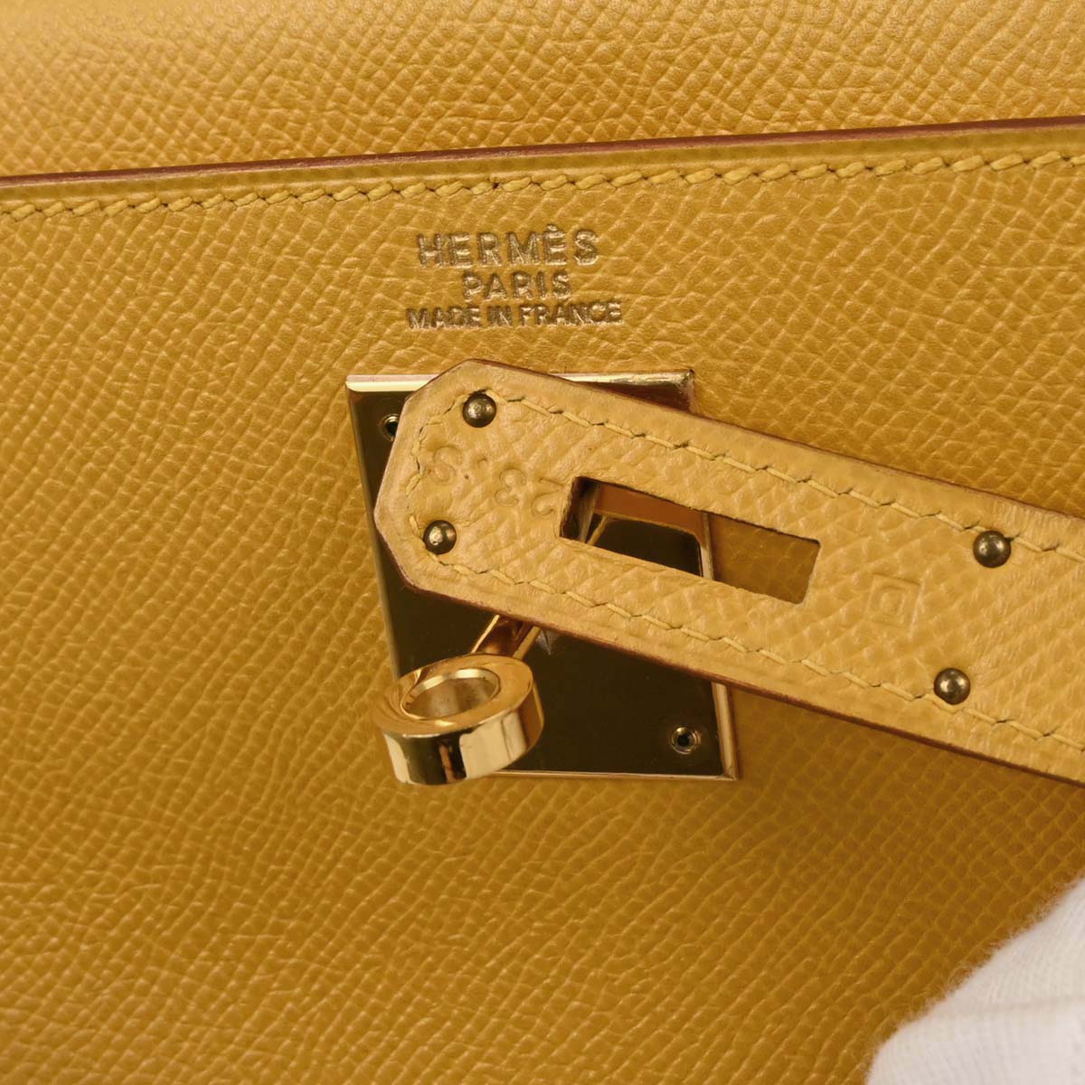 Hermes Jaune Courchevel Kelly 32 Retourne 2way Shoulder Handbag