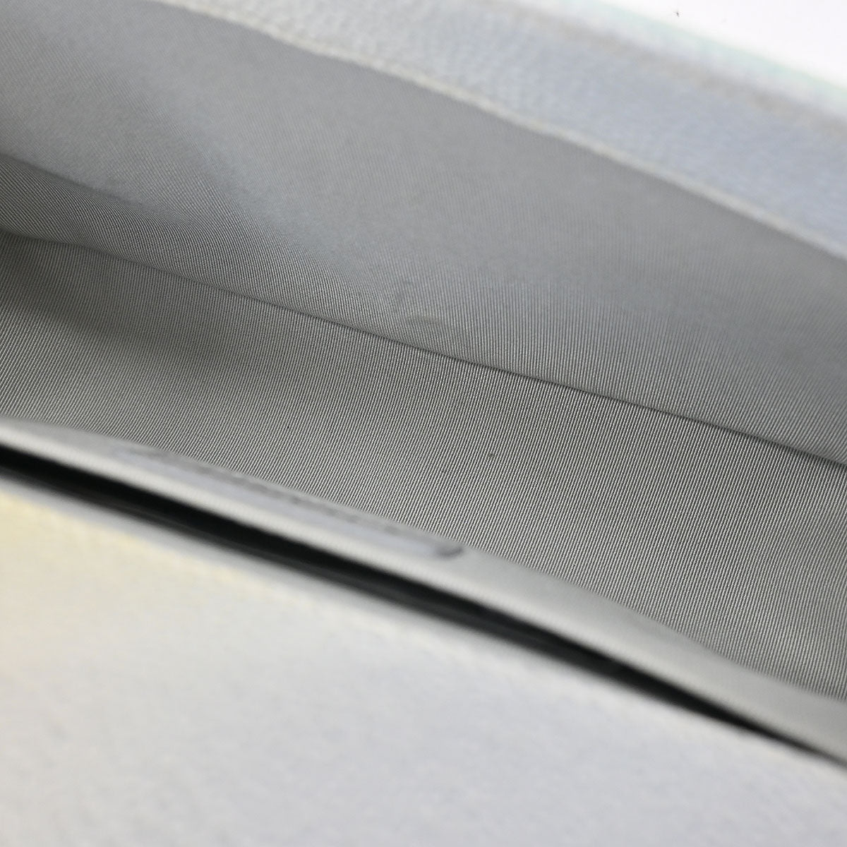 Boy Chanel 2018 Pastel Color Caviar Medium Shoulder Bag