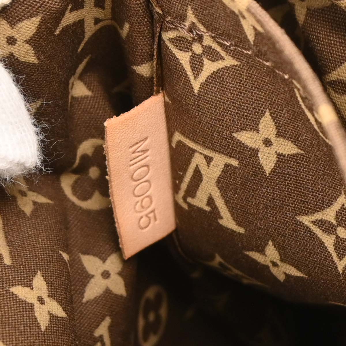 Louis Vuitton Cruise Line Globe Shopper PM Tote Handbag M95115