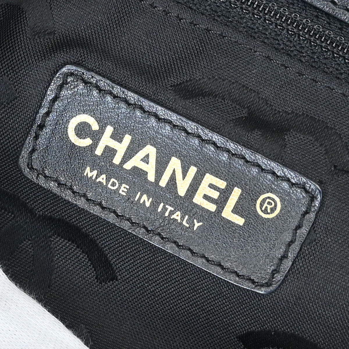 Chanel 2005-2006 Black Straw Chain Tote Handbag