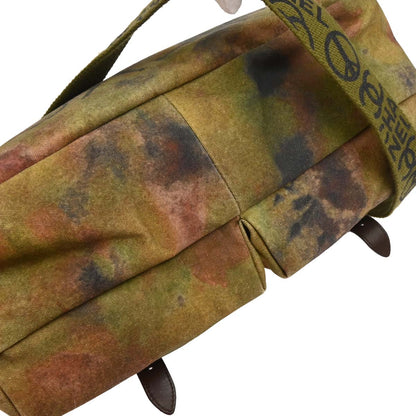 Chanel * 2015-2016 Khaki Green Canvas Graffiti On The Pavement Messenger Bag