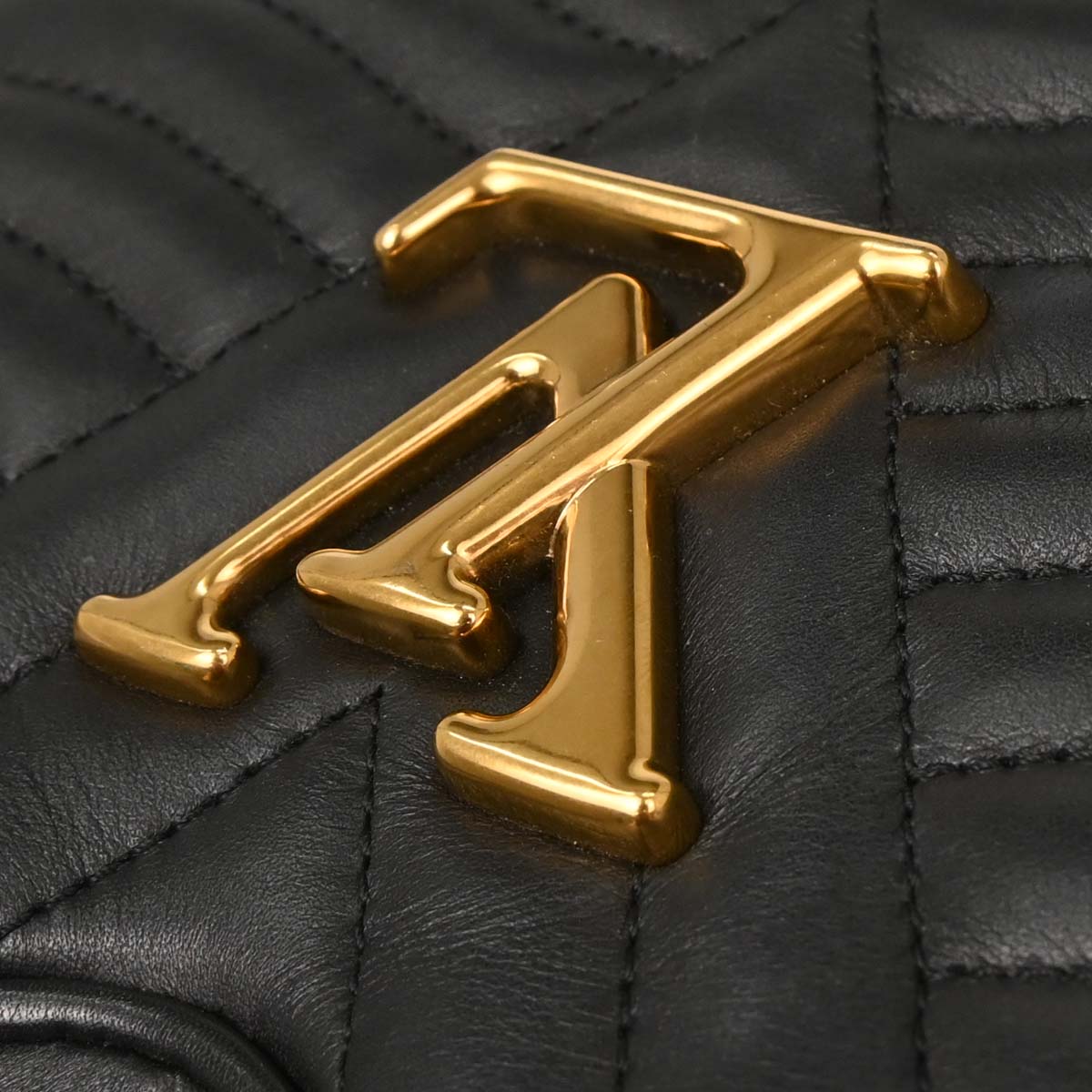 Louis Vuitton Black New Wave Heart Clutch Shoulder Bag M52796