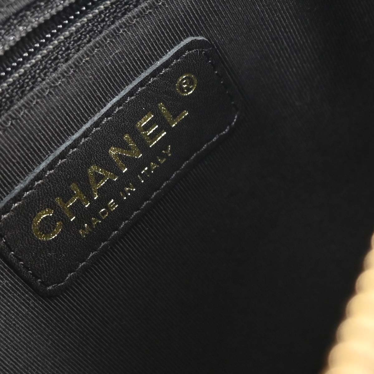 Chanel 2003-2004 Black Caviar Chain Handbag