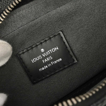 Louis Vuitton Damier Graphite Camera Bag N58027