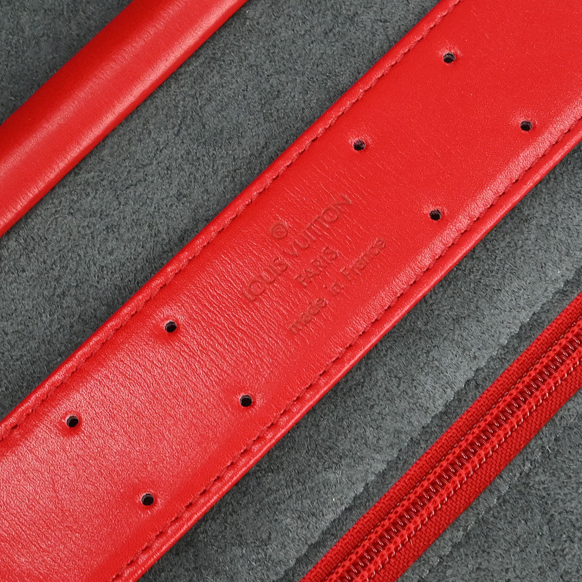Louis Vuitton 1992 Red Epi Rouleau Schmucketui Rot Pouch M48357