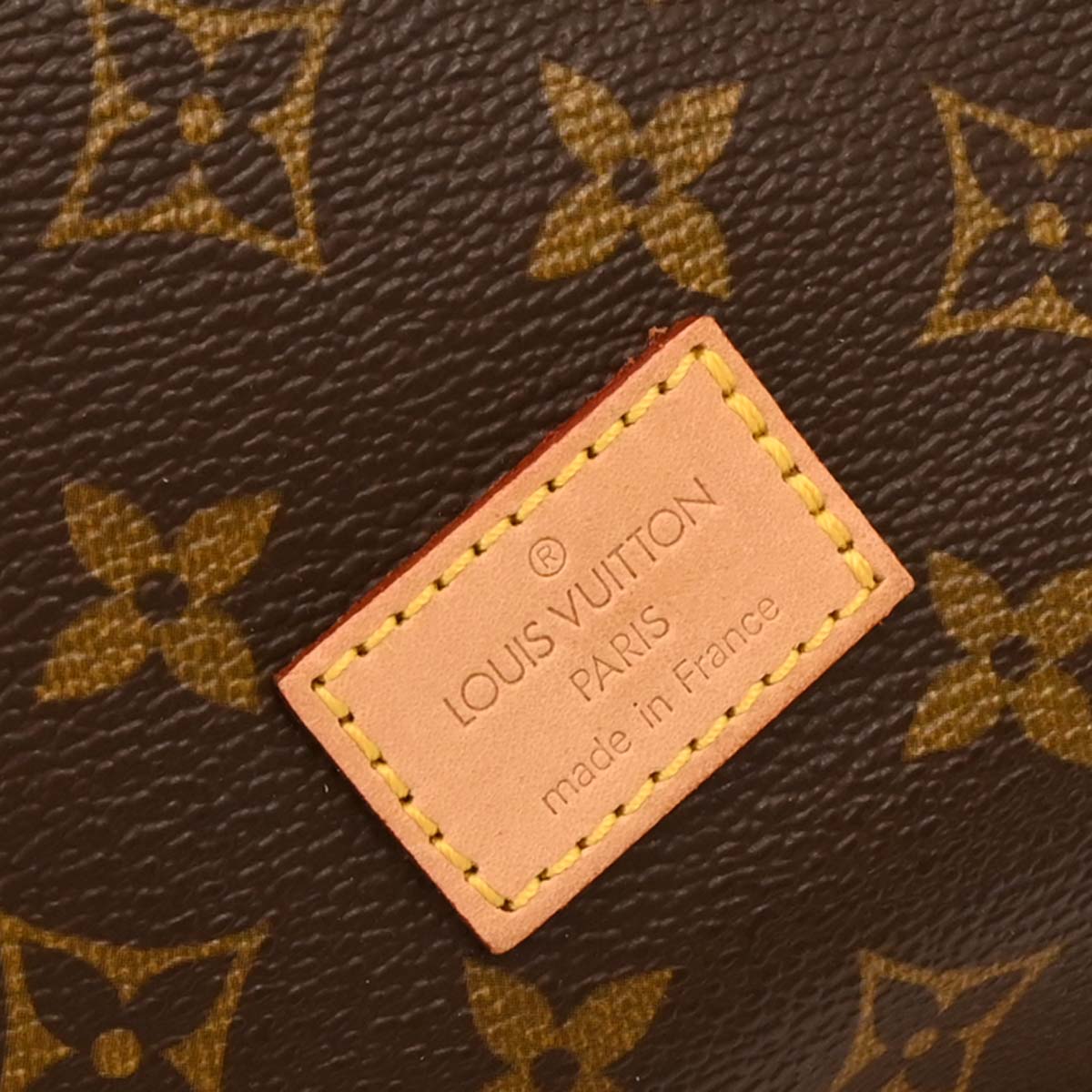 Louis Vuitton 2002 Monogram Saumur 30 Messenger Shoulder Bag M42256