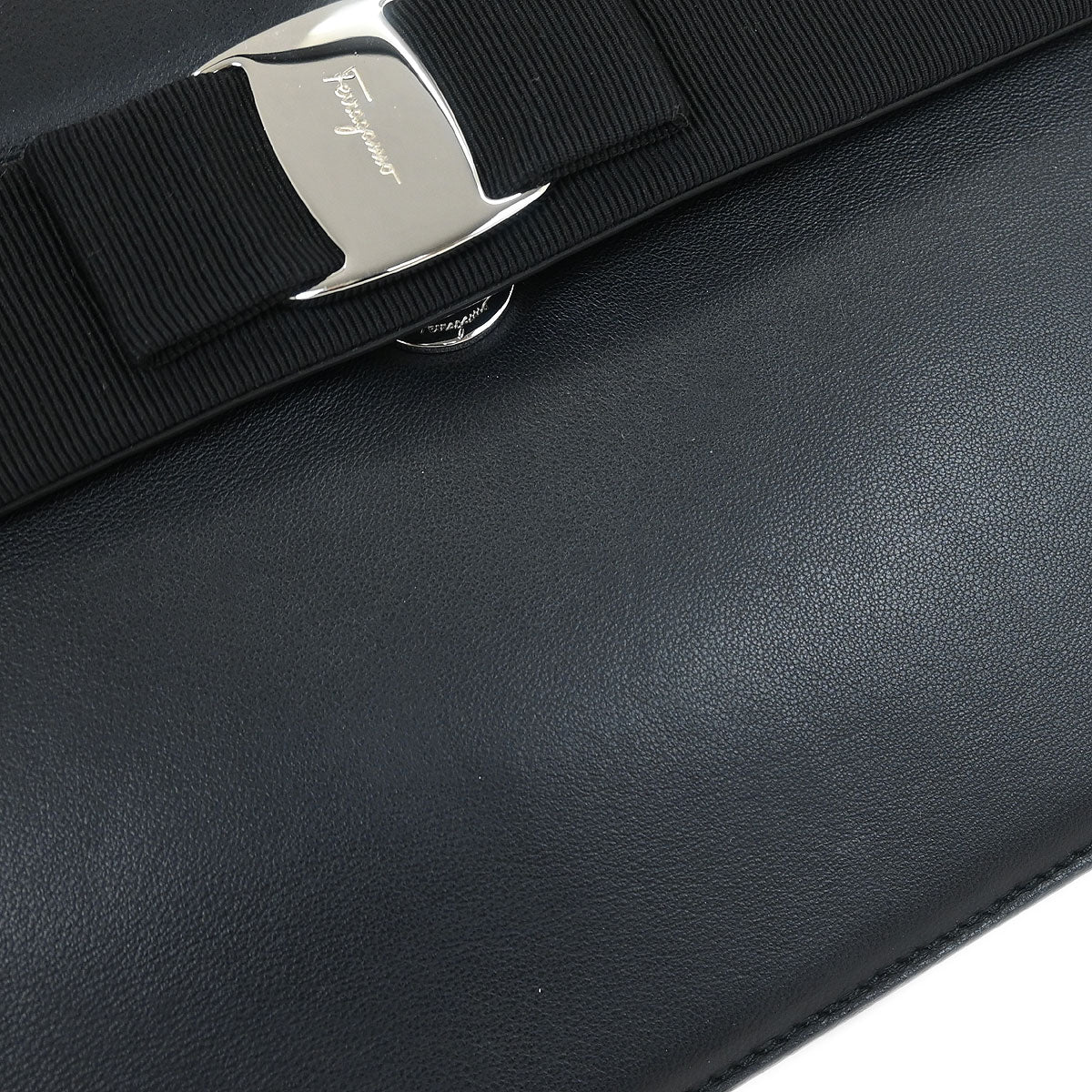 Salvatore Ferragamo Black Vara 2way Shoulder Handbag