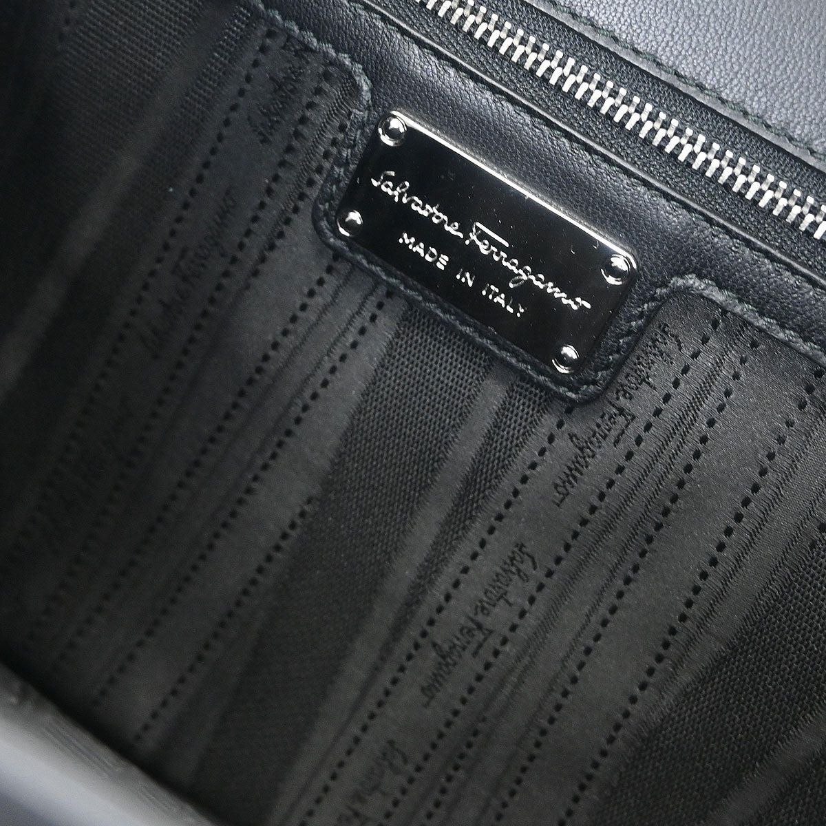 Salvatore Ferragamo Black Vara 2way Shoulder Handbag