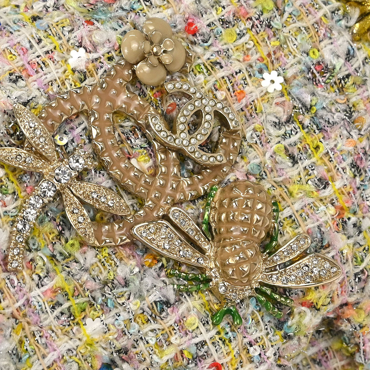 Chanel 2010-2011 White Tweed Garden Party Medium Classic Double Flap Shoulder Bag