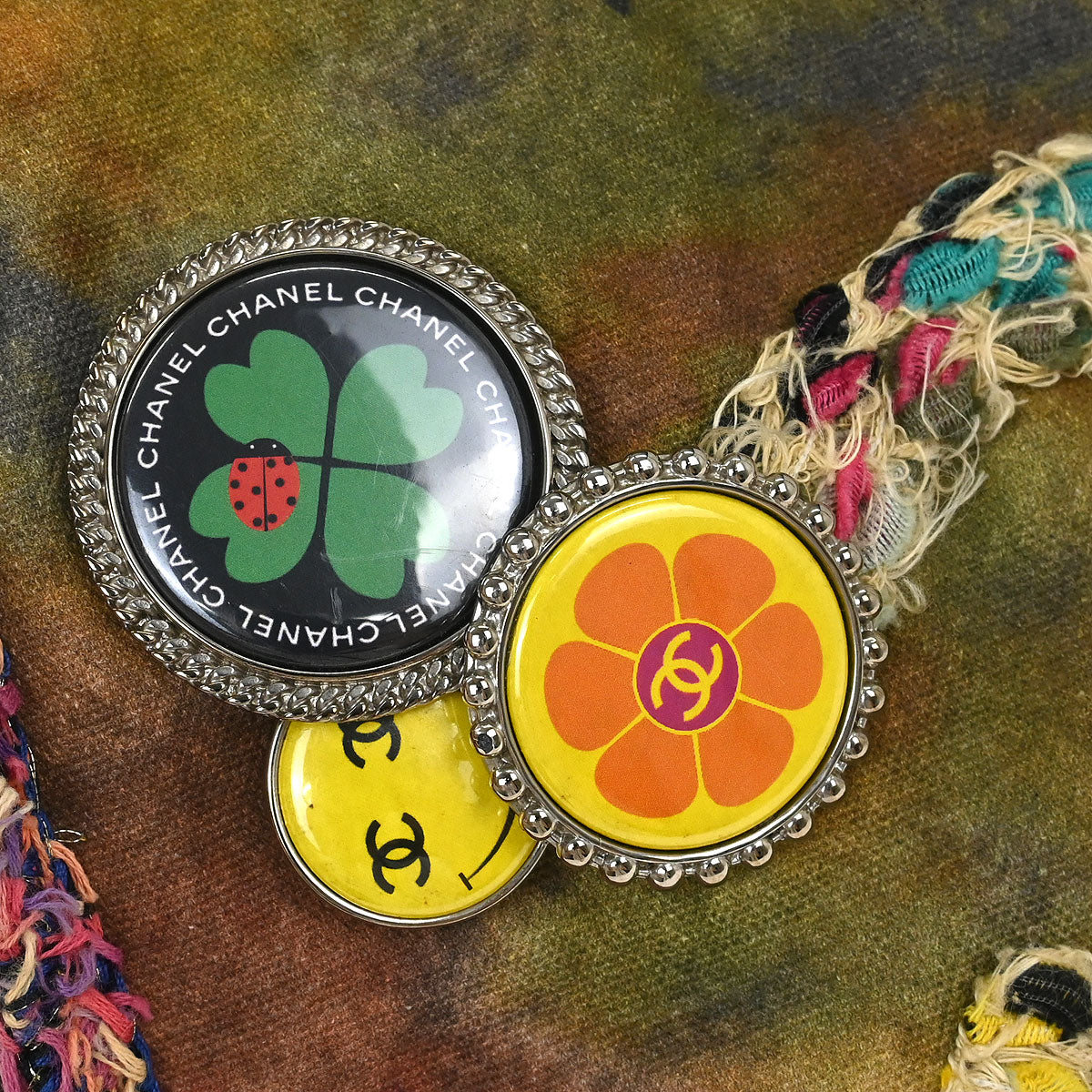 Chanel Khaki Canvas Graffiti On The Pavements Shoulder Bag