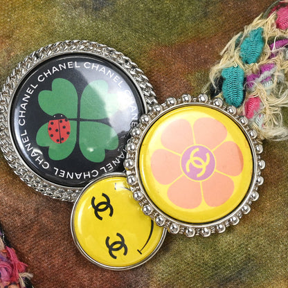 Chanel 2015-2016 Khaki Canvas Graffiti On The Pavements Shoulder Bag