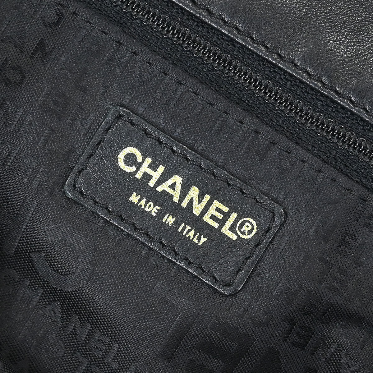 Chanel 2002-2003 Black Lambskin Handbag – AMORE Vintage Tokyo
