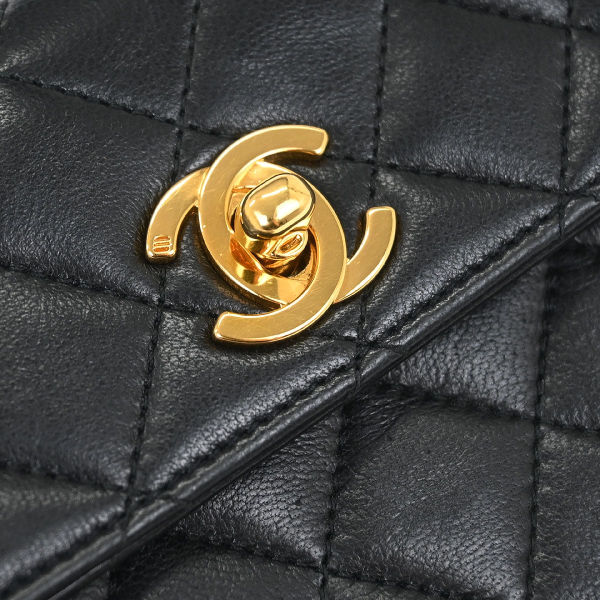 Chanel 1989-1991 Black Lambskin Shoulder Bag