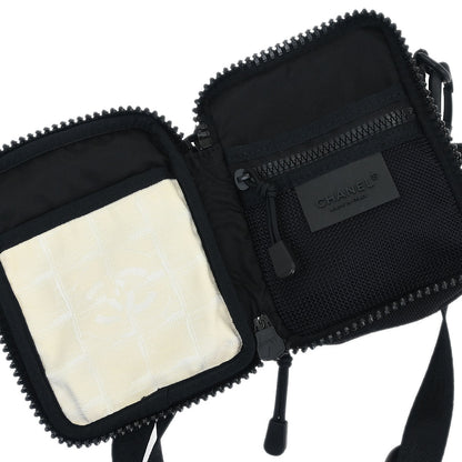 Chanel 2003-2004 White Nylon Travel Line Shoulder Bag